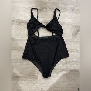 Large acacia one piece